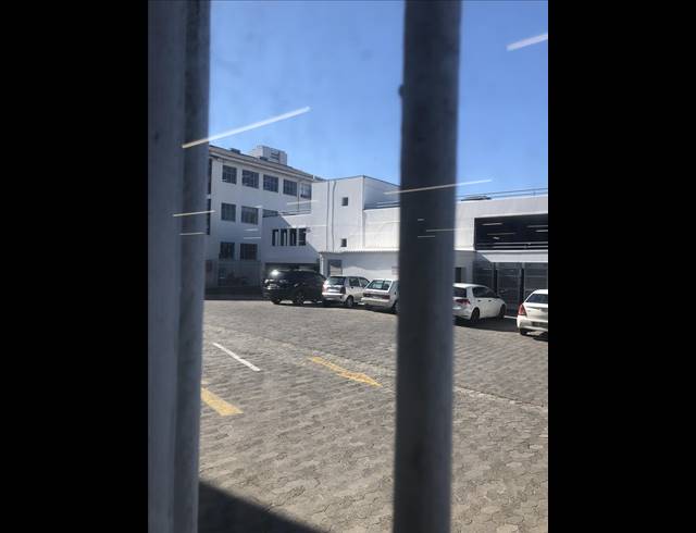 435M² OFFICE TO LET IN GARDENS